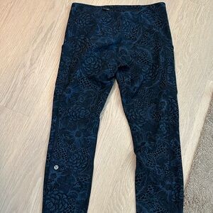 Lululemon speed tight patterned